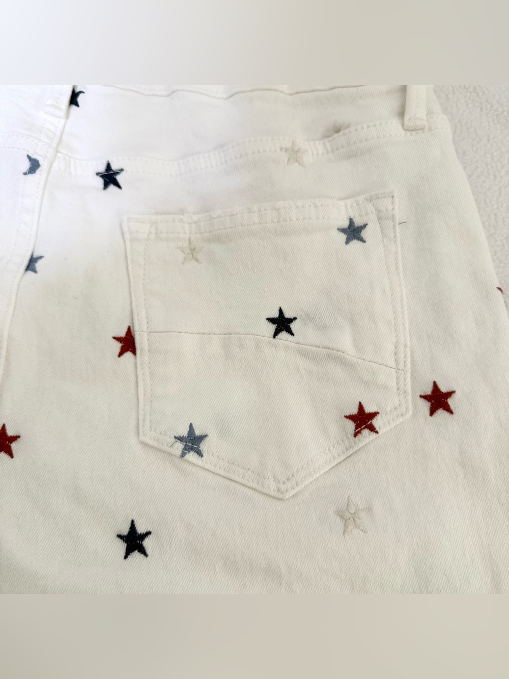 Driftwood Charlee Starry Eyed Embroidered Cropped Wide Leg Jeans Size 32 NWT - Picture 15 of 16